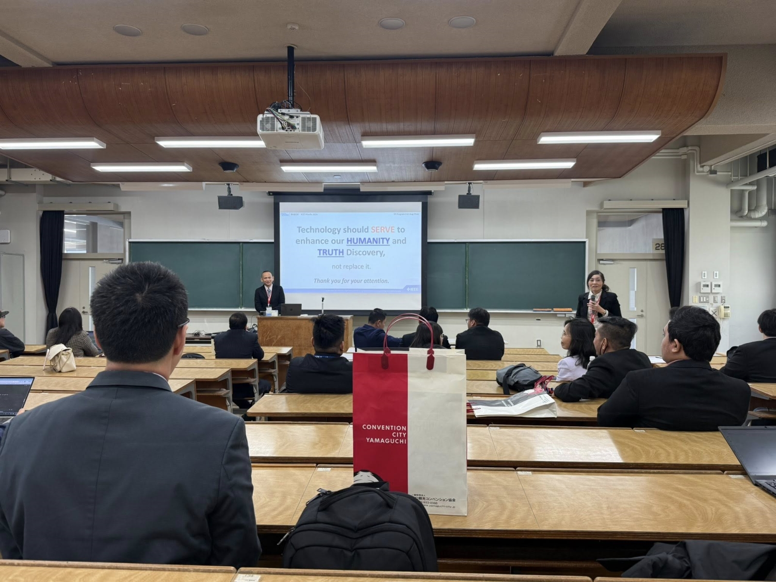 趙逢毅老師受邀於日本山口縣山口大學吉田校區特邀講者實況4